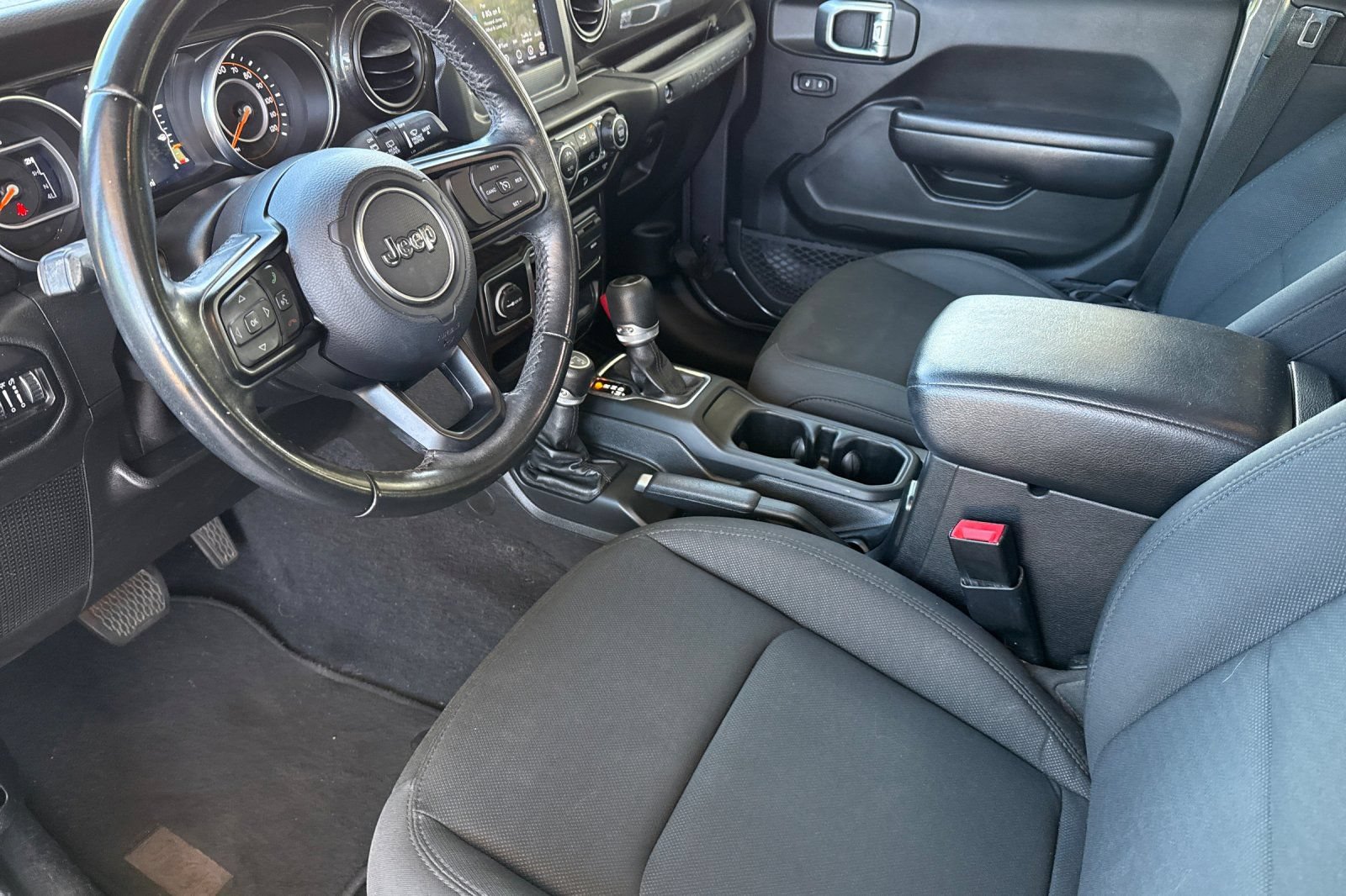 Used 2020 Jeep Wrangler Unlimited Sport AWD/4WD image 5