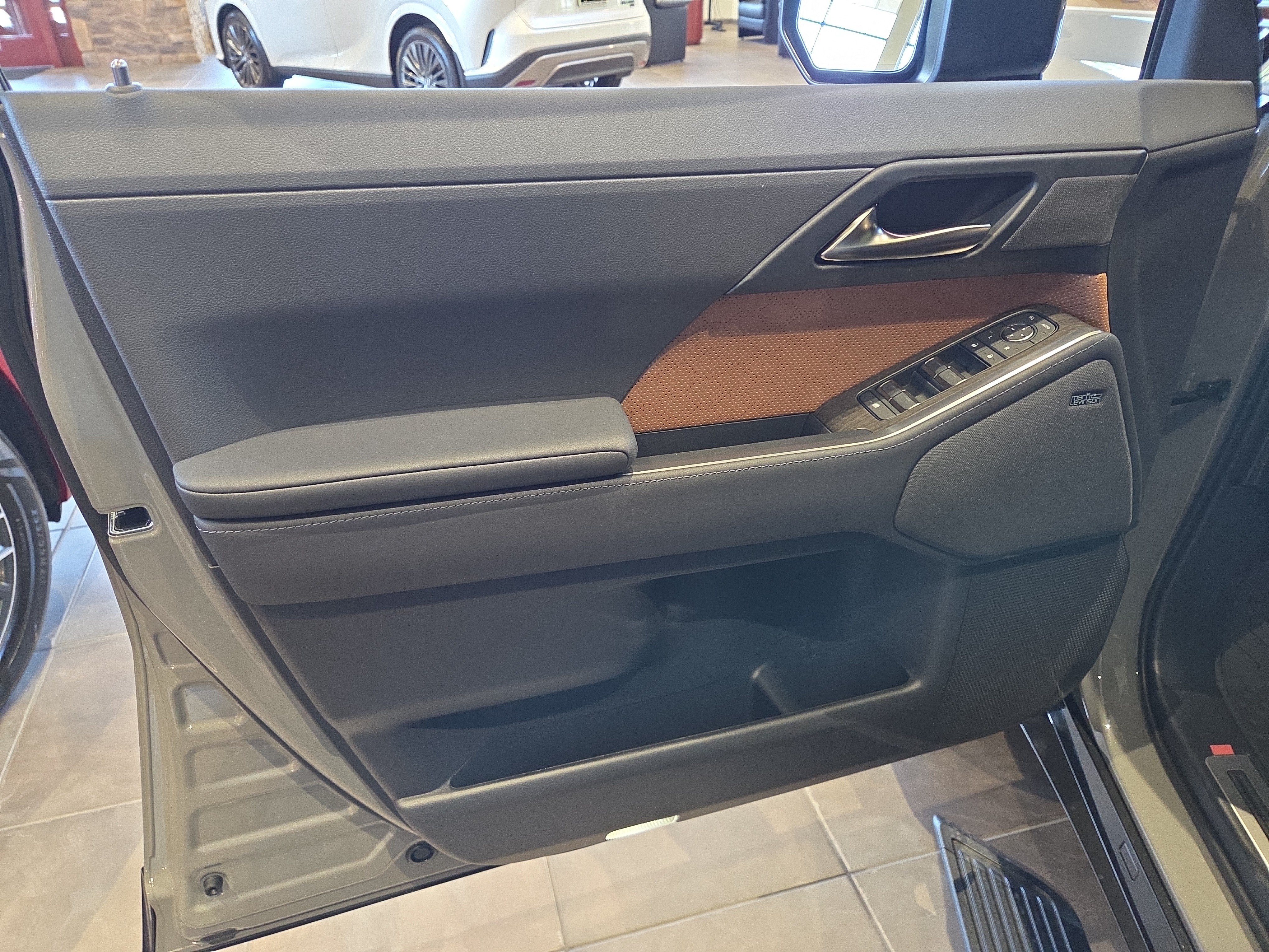New 2026 Lexus GX 550 AWD/4WD image 8