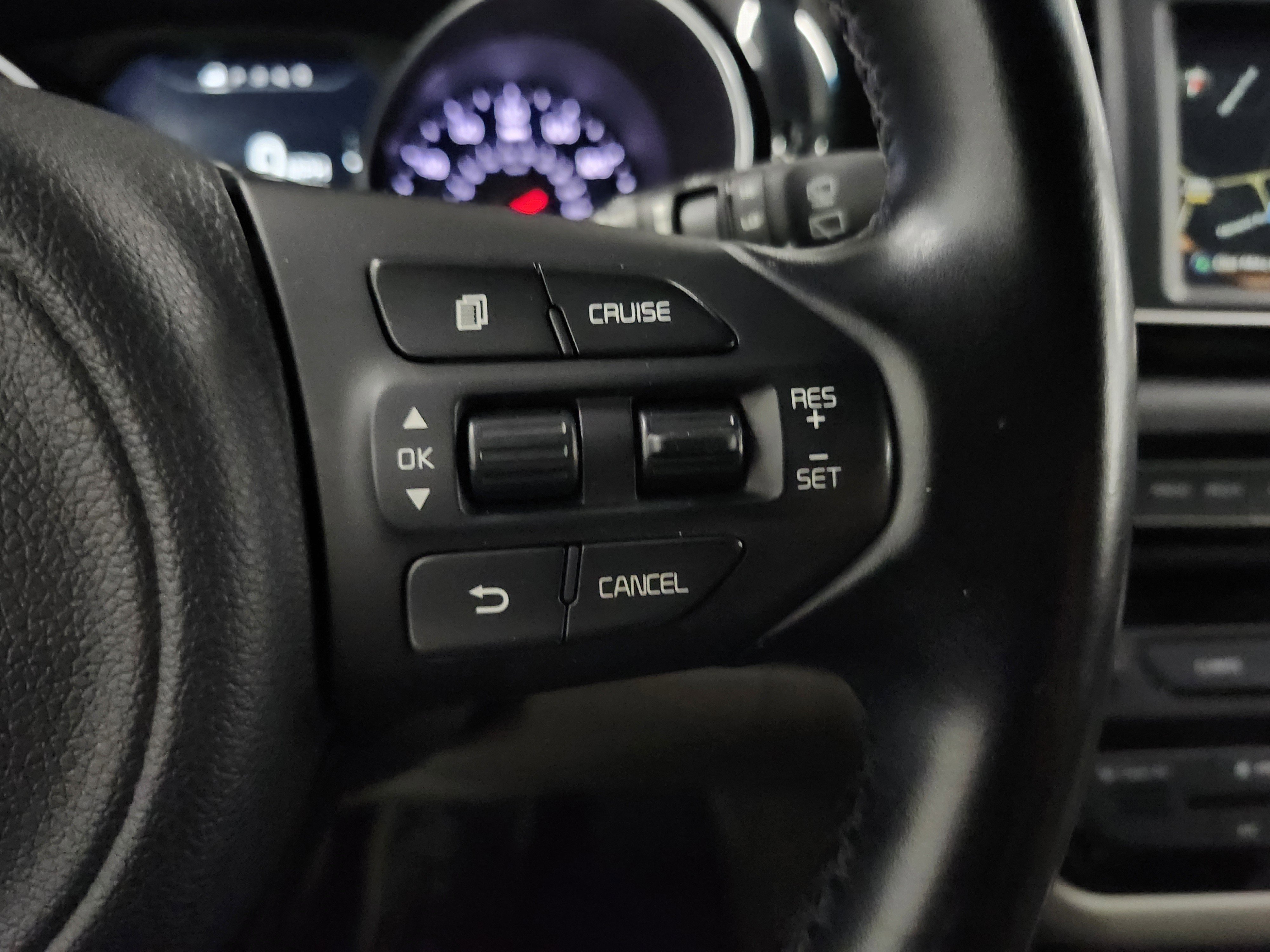 Used 2015 Kia Sedona SX image 13