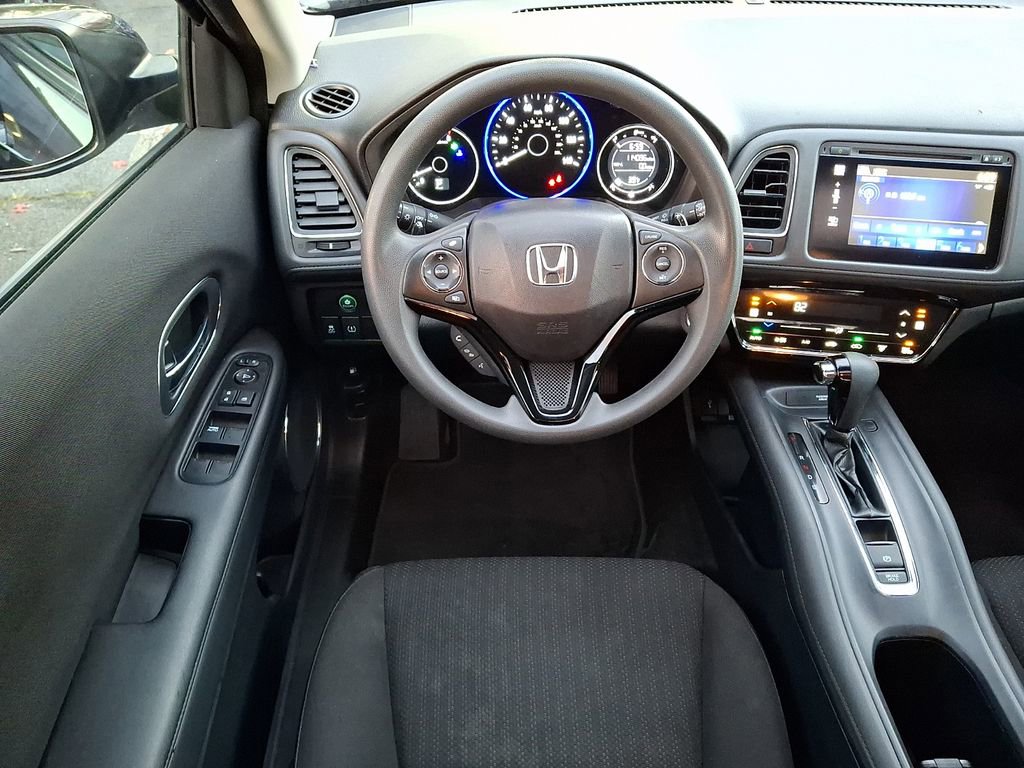 Used 2017 Honda HR-V EX image 9