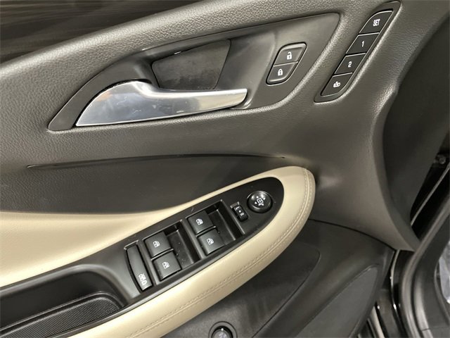 Used 2019 Buick Envision Essence image 23