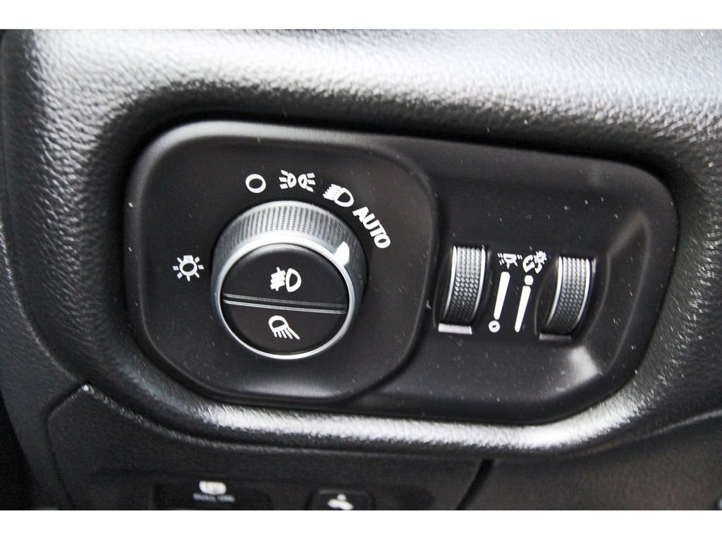 Used 2025 RAM 1500 Big Horn AWD/4WD image 22
