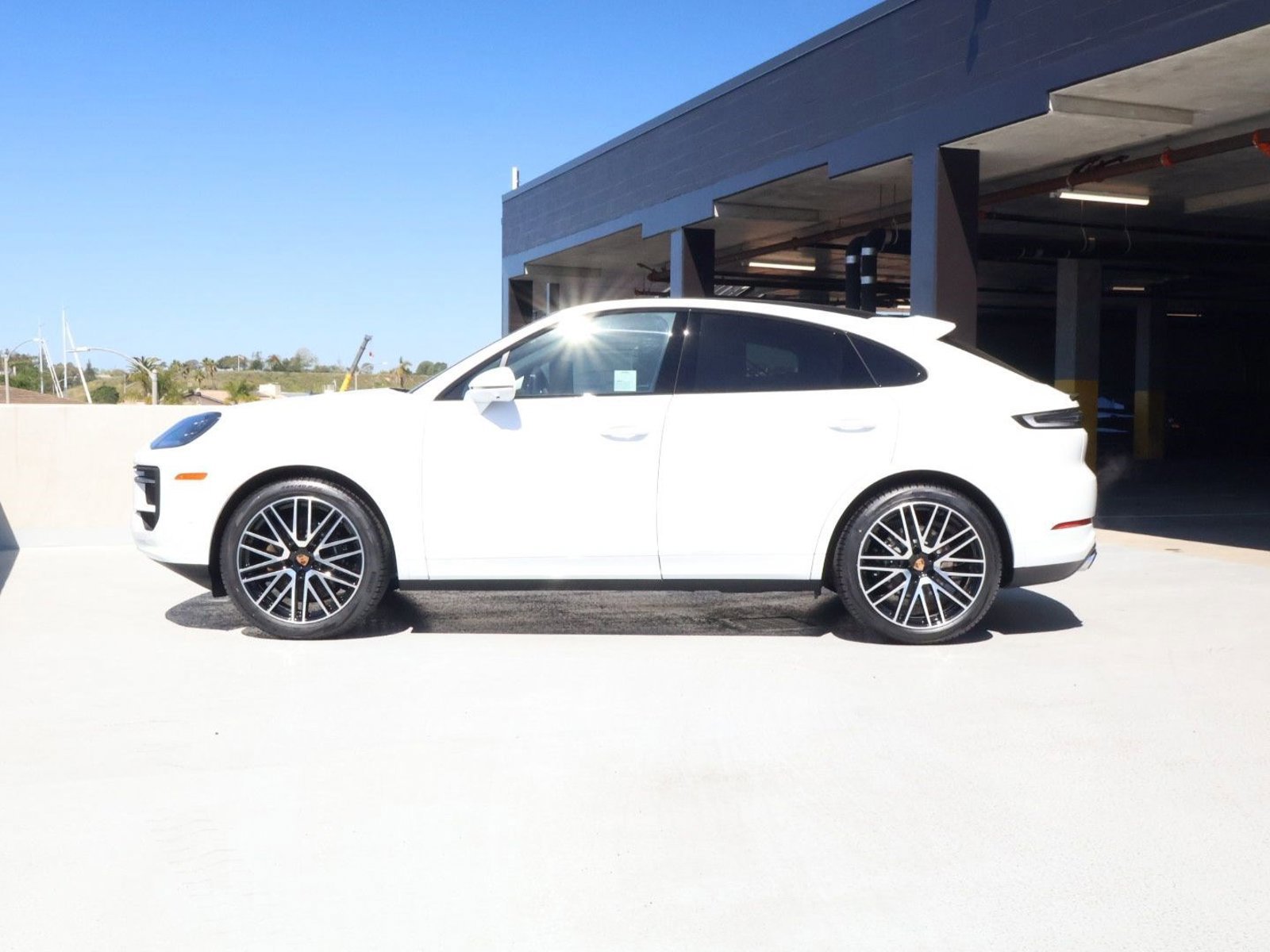 New 2026 Porsche Cayenne Coupe video 2