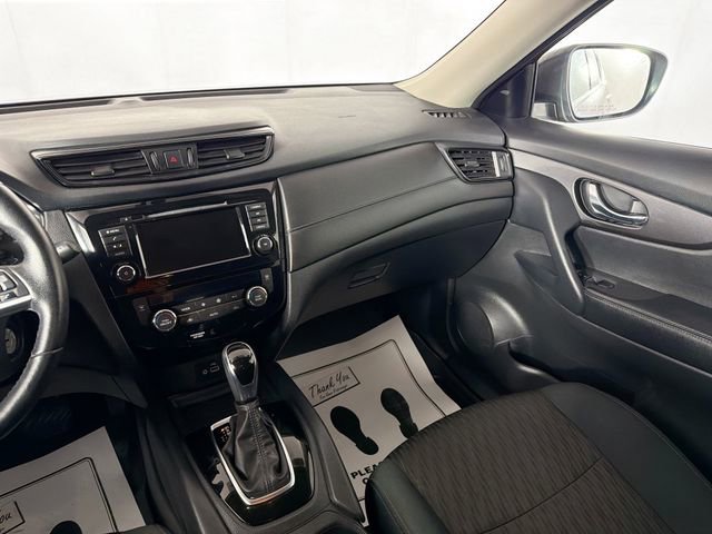 Used 2020 Nissan Rogue S image 22
