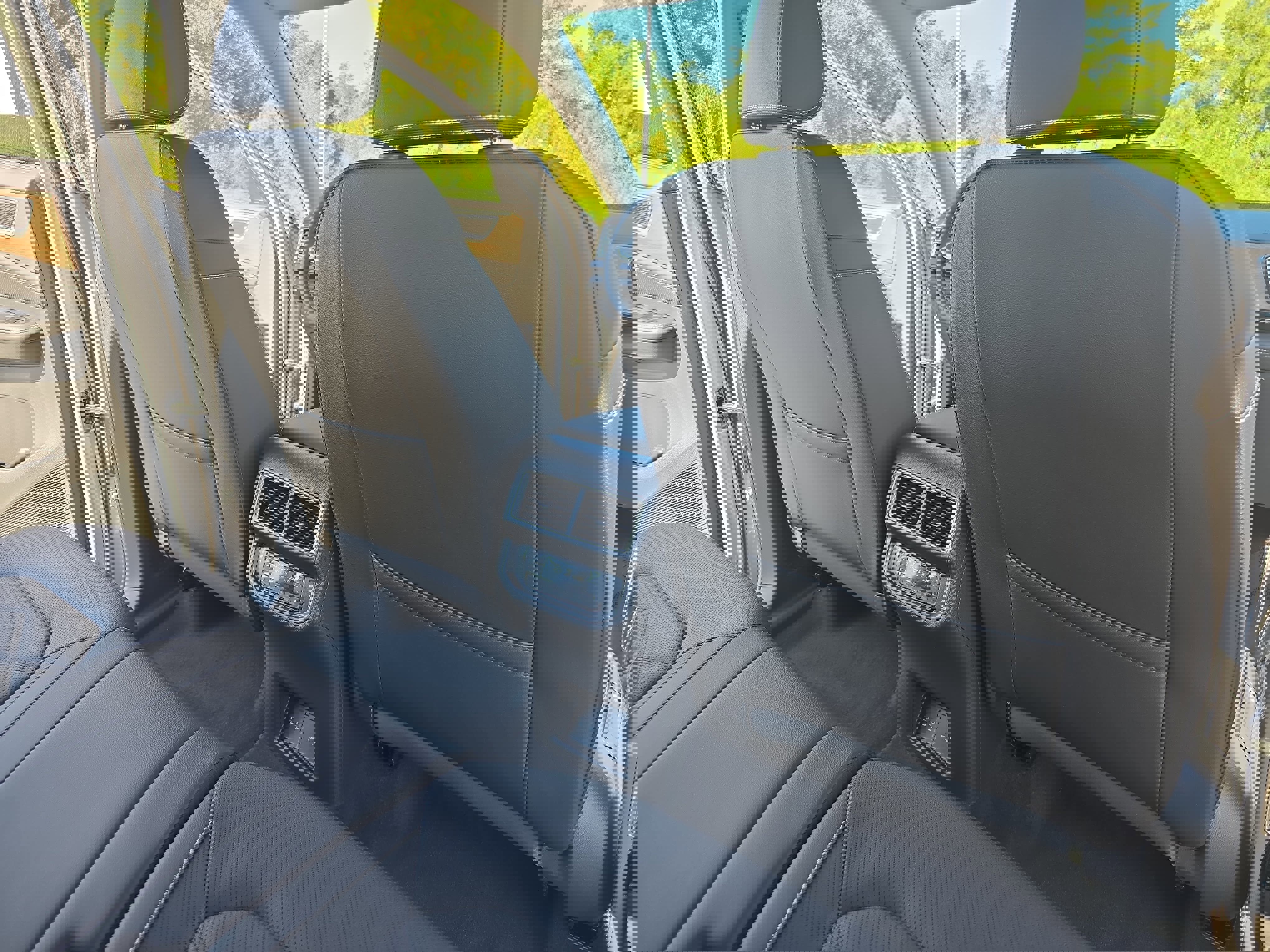 New 2026 Volkswagen Atlas SE image 11