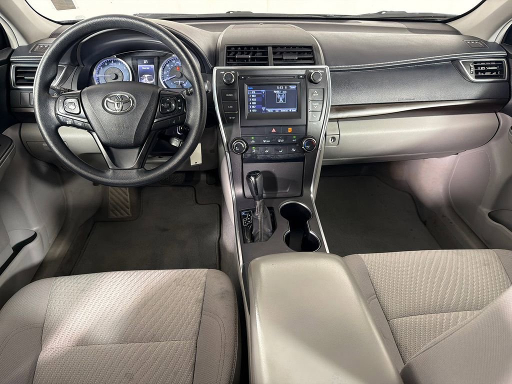 Used 2017 Toyota Camry LE image 22