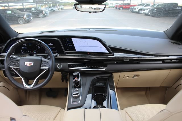 Used 2024 Cadillac Escalade Premium Luxury w/ Performance Package AWD/4WD image 23