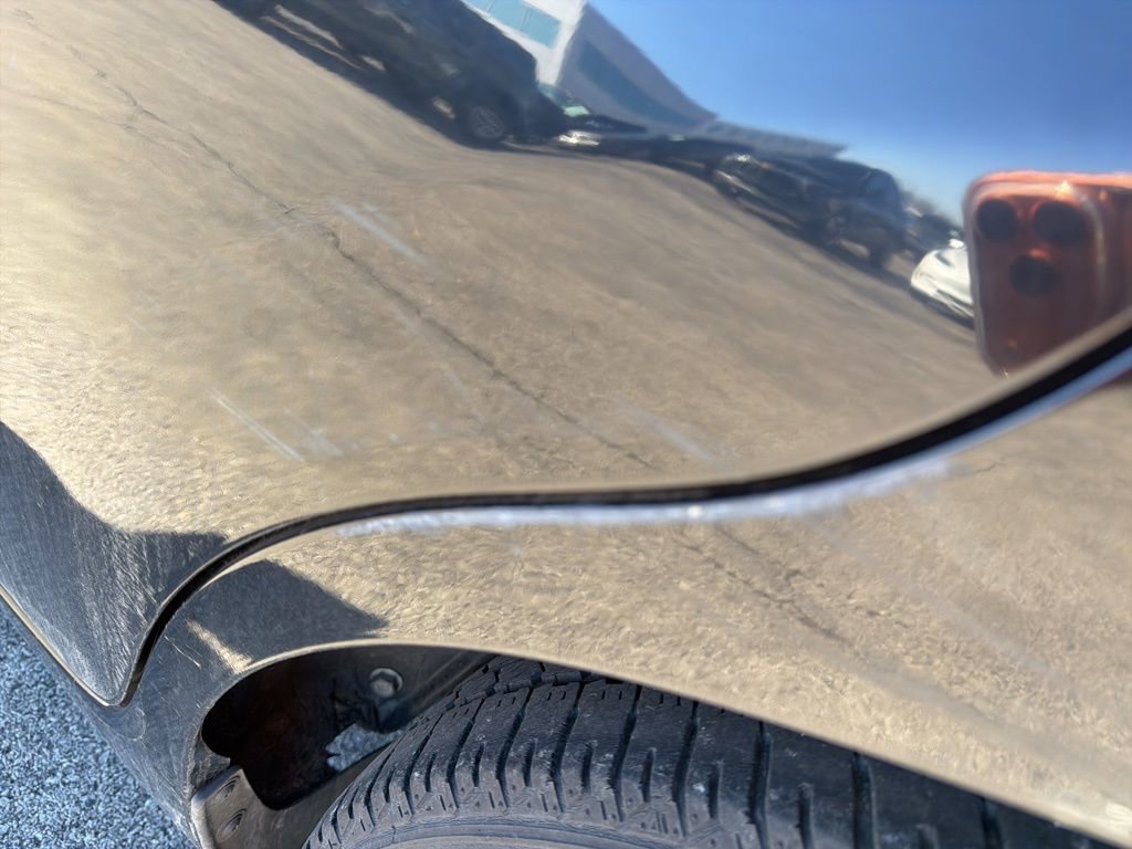 Used 2015 Nissan Versa Note SV image 19