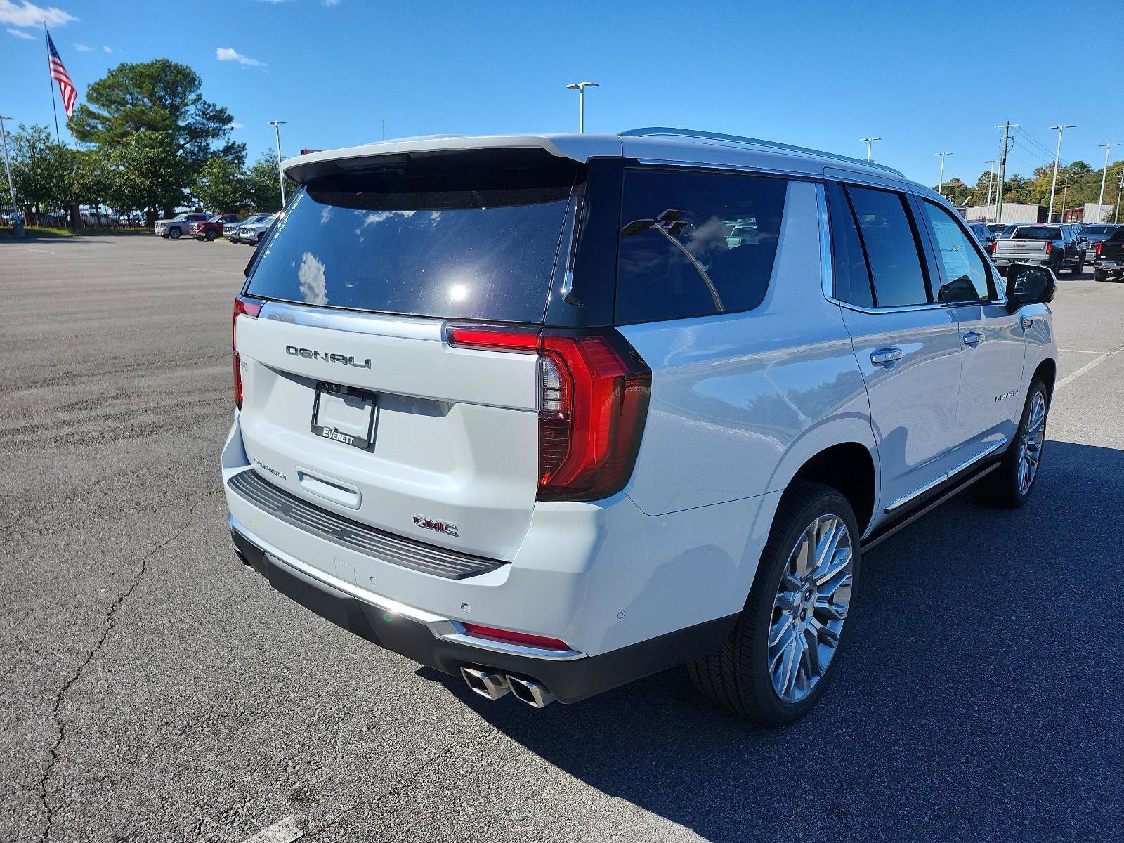 New 2026 GMC Yukon Denali image 3