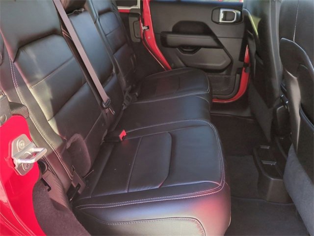 Used 2018 Jeep Wrangler Unlimited Sahara image 25