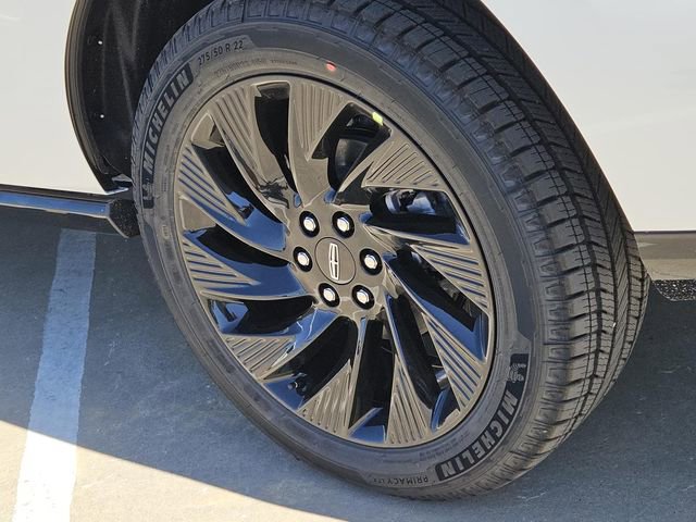 New 2026 Lincoln Navigator Reserve image 8