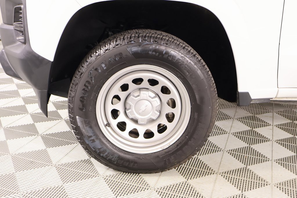 Used 2024 Chevrolet Colorado W/T image 16