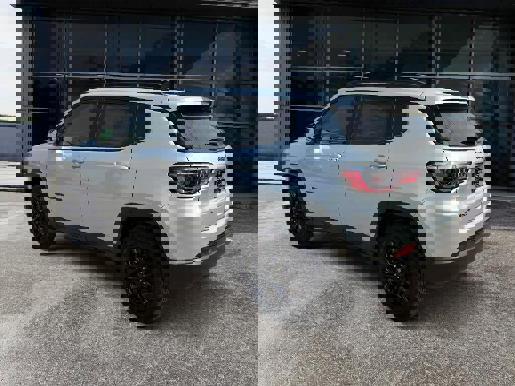 New 2026 Jeep Compass Latitude image 5