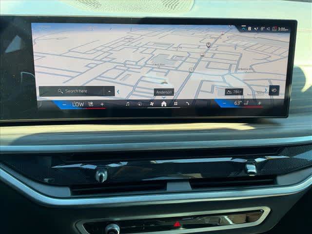 Used 2025 BMW X7 xDrive40i w/ M Sport Package AWD/4WD image 23