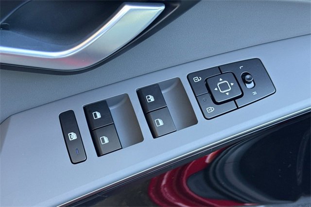 New 2025 Kia Niro EX image 13