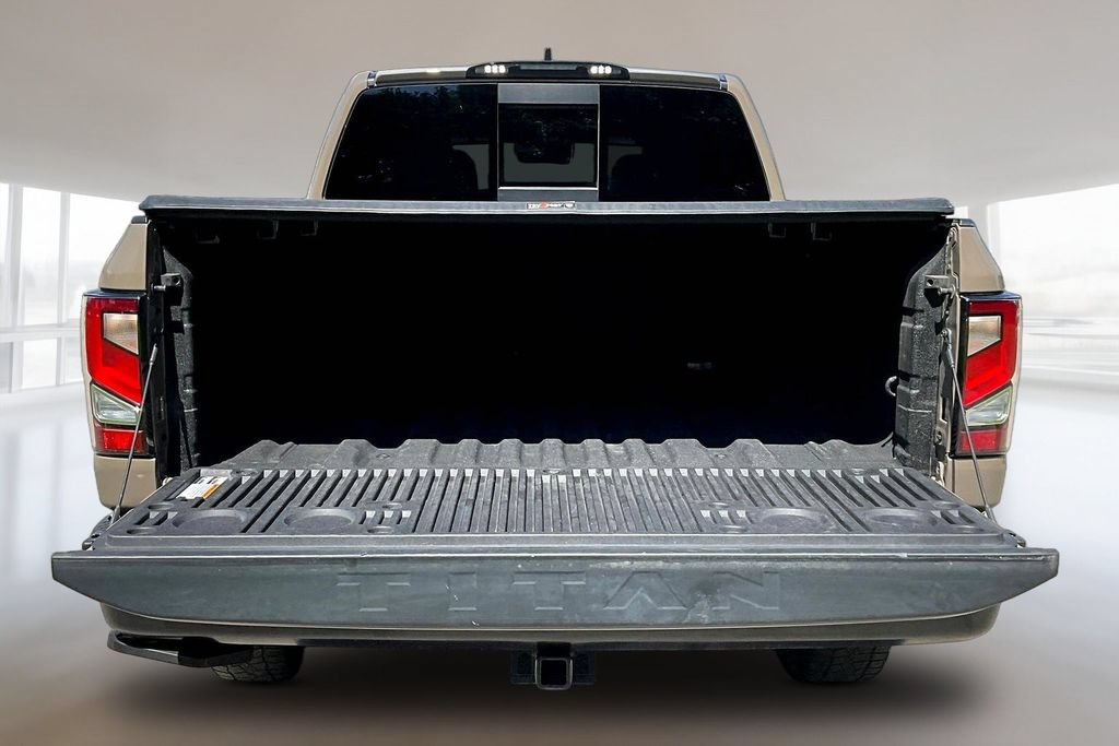 Used 2023 Nissan Titan PRO-4X w/ Pro-4x Convenience Package AWD/4WD image 7