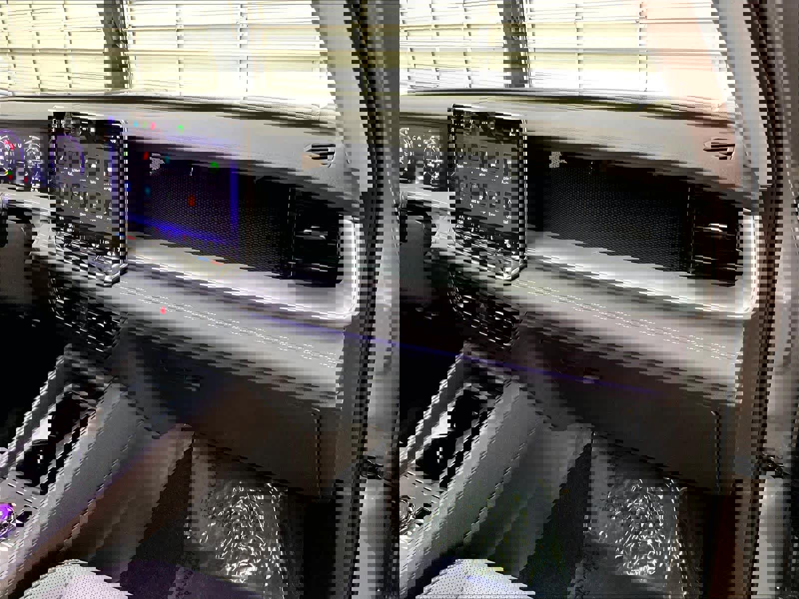 Used 2025 Volkswagen Tiguan SE w/ Panoramic Sunroof Package image 19