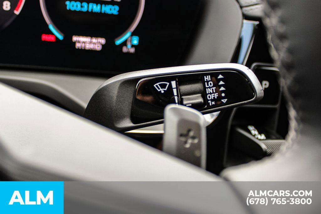 Used 2025 Porsche Panamera 4 image 30