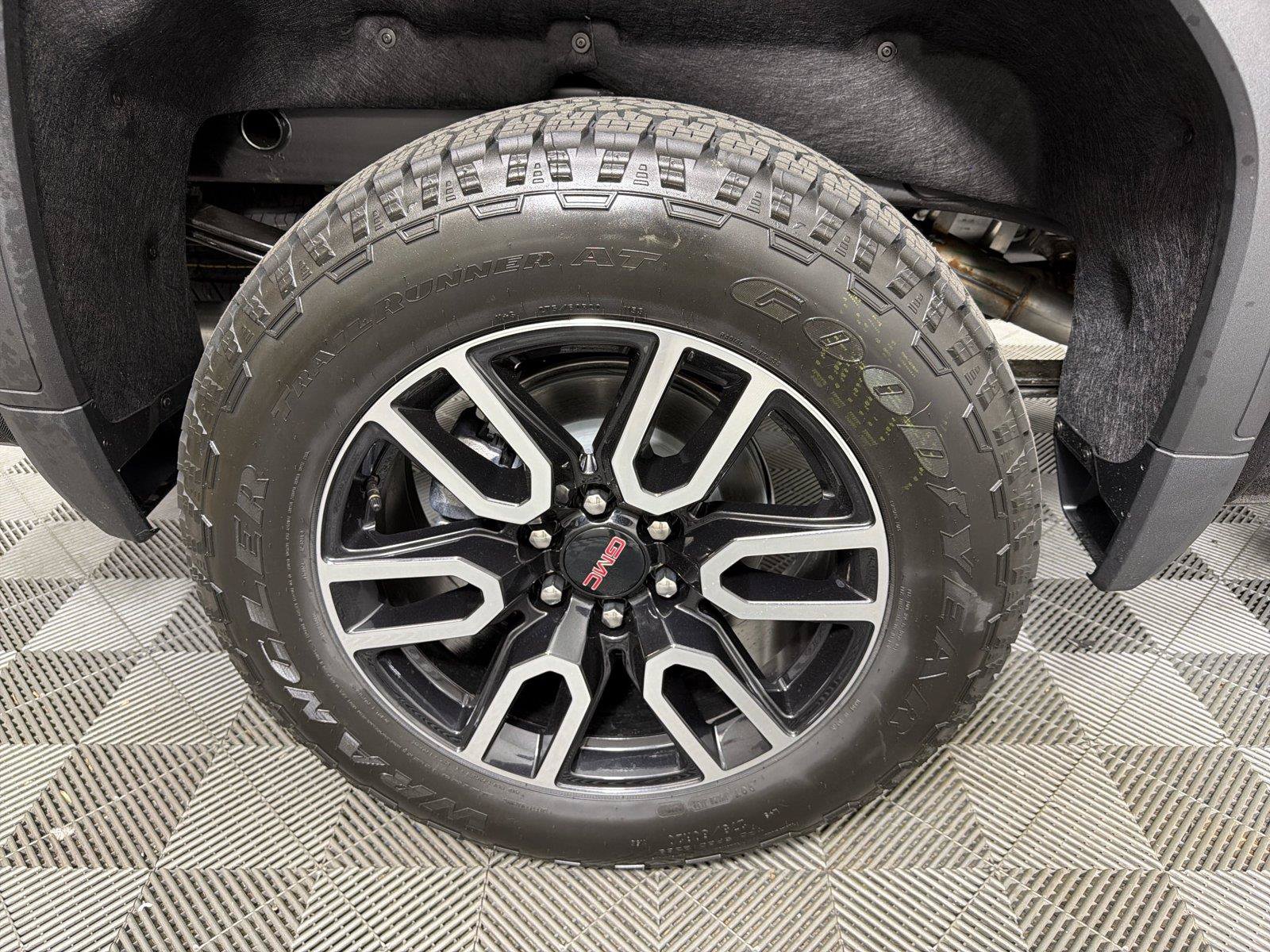 New 2026 GMC Sierra 1500 AT4 w/ AT4 Premium Package AWD/4WD image 15