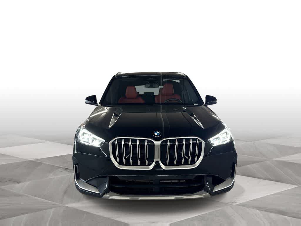 Used 2025 BMW X1 xDrive28i AWD/4WD image 3