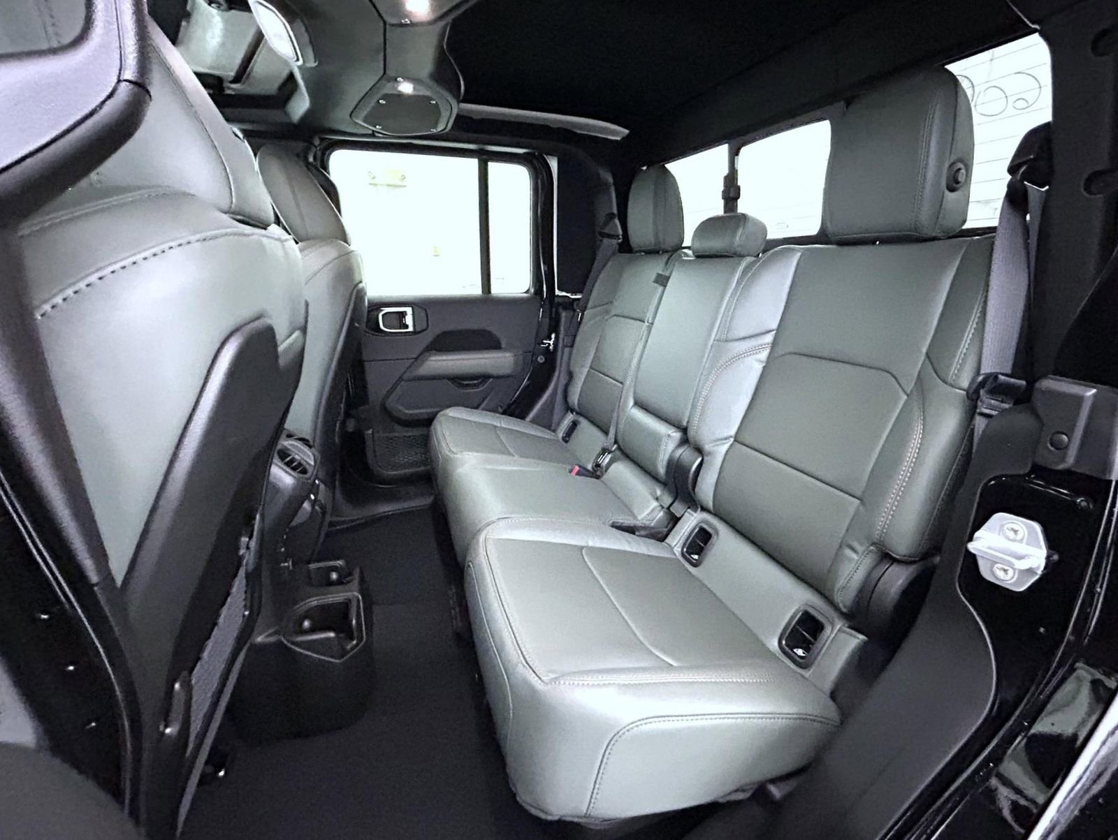New 2026 Jeep Gladiator Mojave AWD/4WD image 19