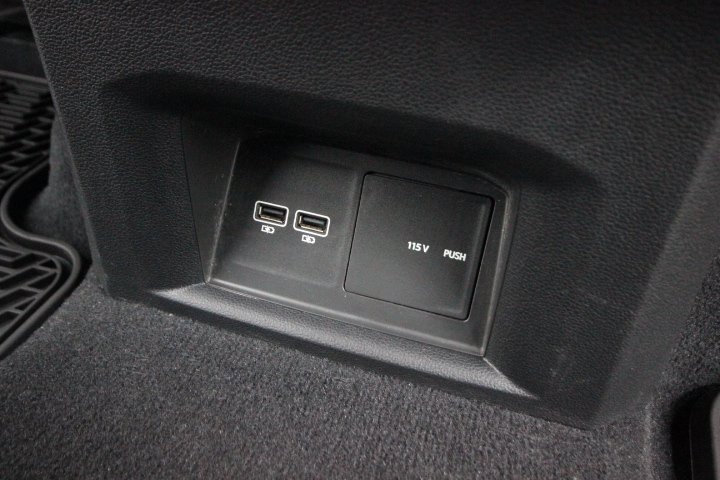 Used 2021 Volkswagen Atlas SE w/ Towing Package image 32