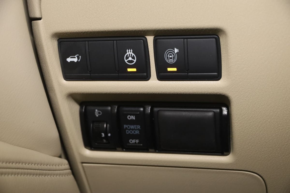 Used 2018 INFINITI QX80 4WD w/ Driver Assistance Package image 32