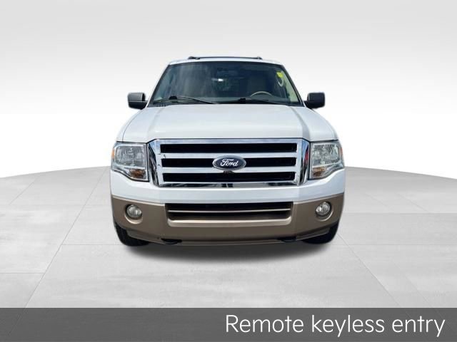 Used 2014 Ford Expedition EL XLT w/ Equipment Group 202A AWD/4WD image 2