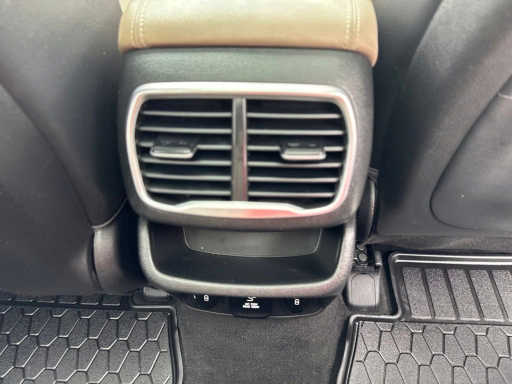 Used 2020 Hyundai Santa Fe Limited FWD image 26