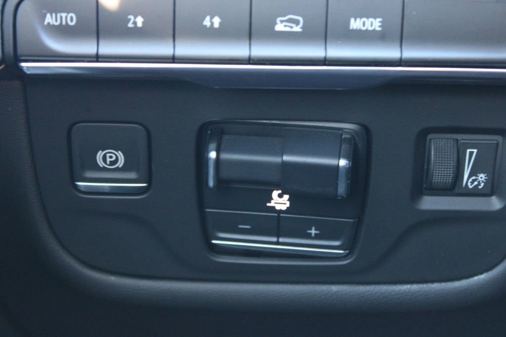 Used 2024 Cadillac Escalade Sport AWD/4WD image 43