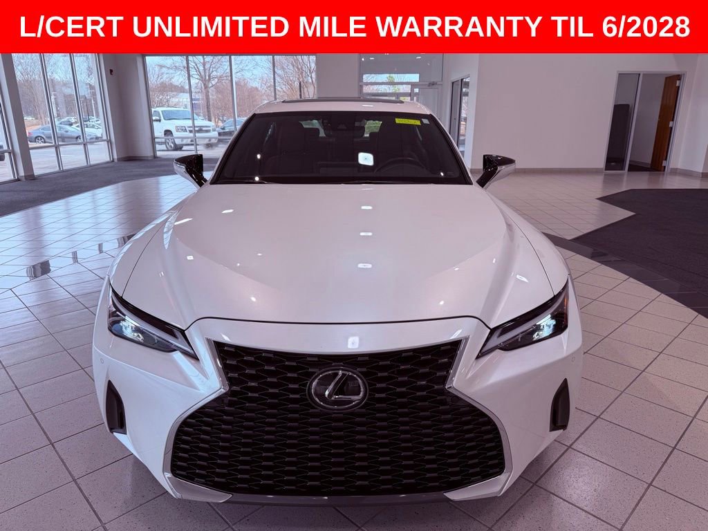 Certified 2022 Lexus IS 300 300 PREMIUM/SMART CRUISE/PARK image 2