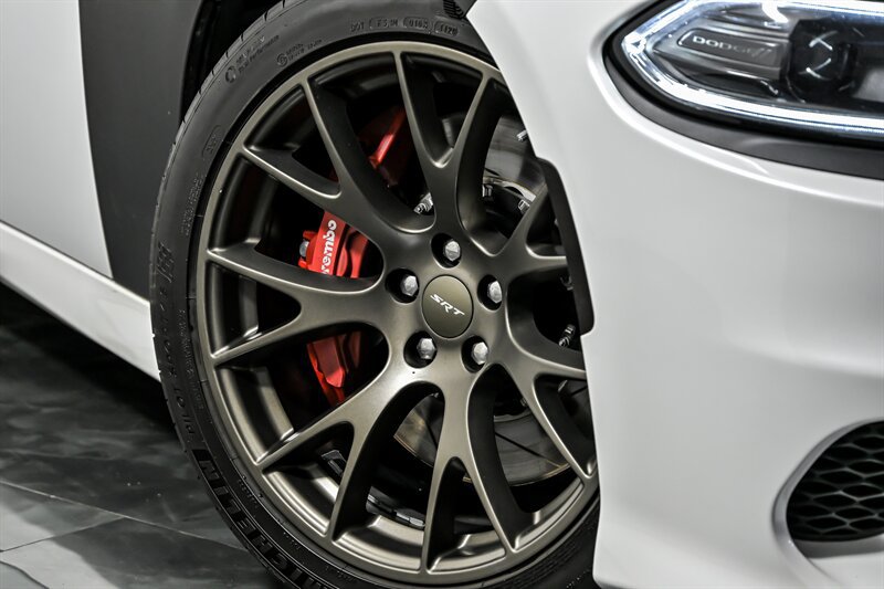 Used 2015 Dodge Charger SRT Hellcat w/ Harman/Kardon Audio Group RWD image 3