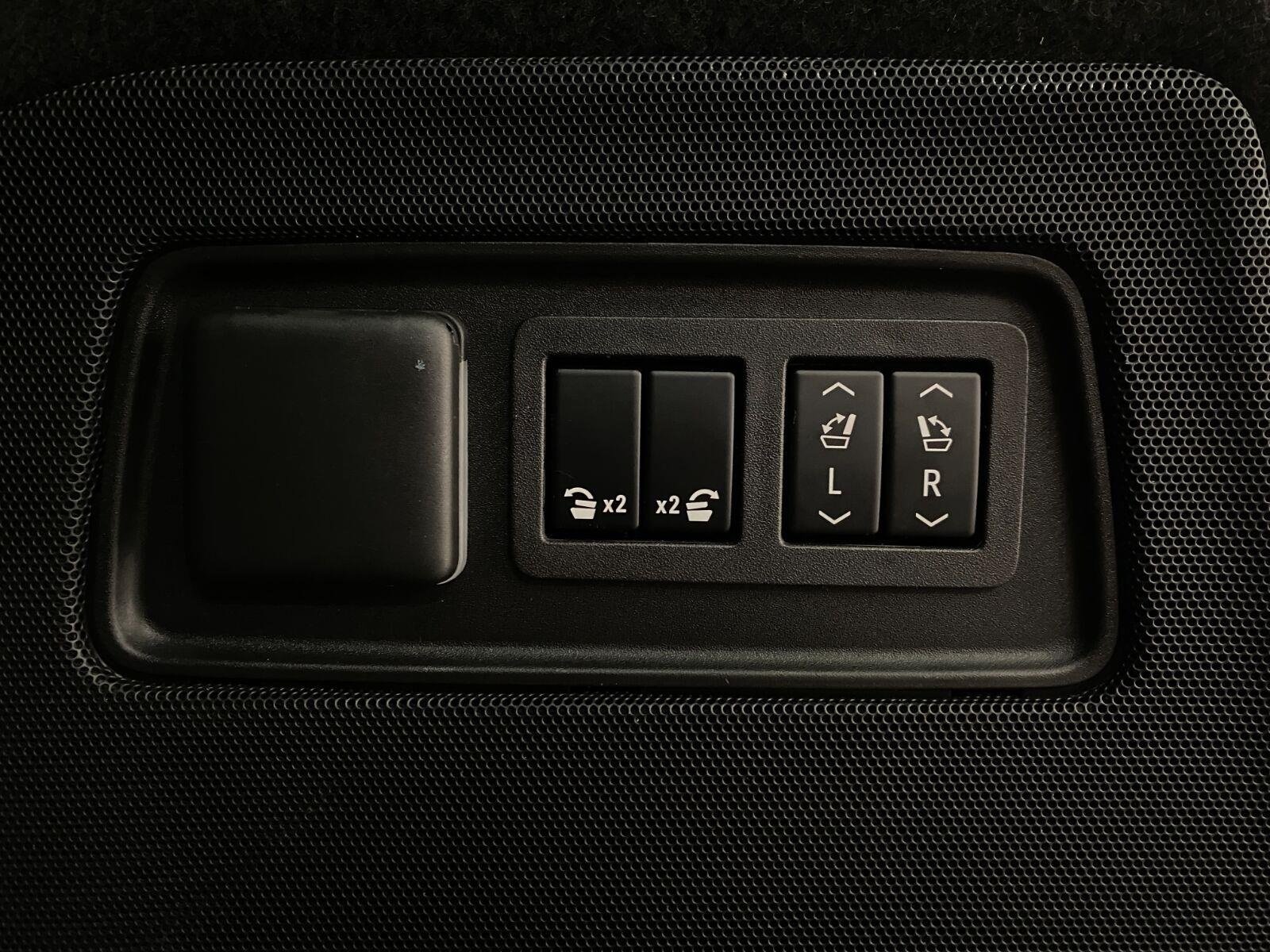 Used 2023 Cadillac Escalade V AWD/4WD image 6