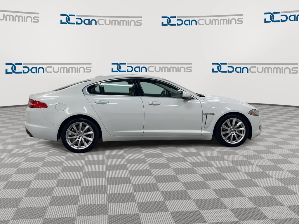 Used 2012 Jaguar XF RWD image 9