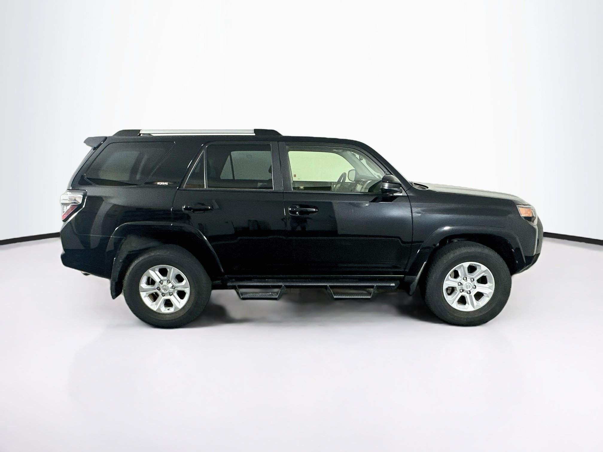 Used 2021 Toyota 4Runner SR5 AWD/4WD image 10