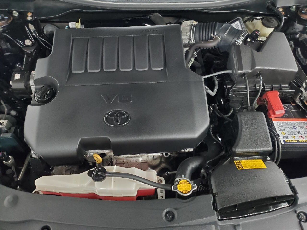 Used 2015 Toyota Camry XSE image 4