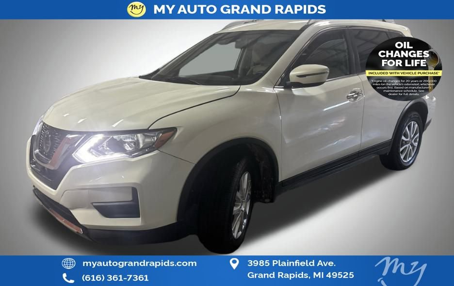 Used 2020 Nissan Rogue SV image 4