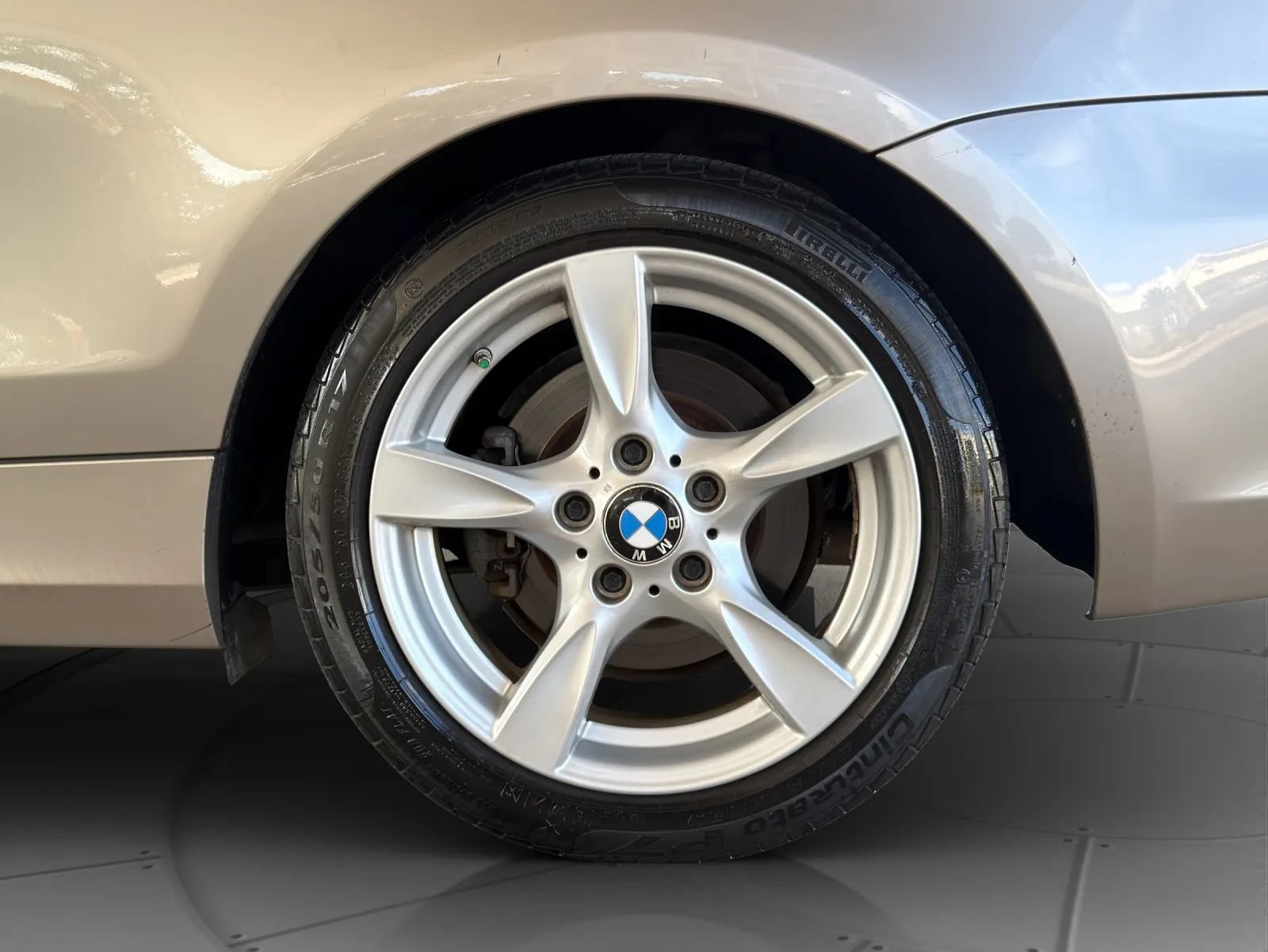 Used 2012 BMW 128i Convertible RWD image 24