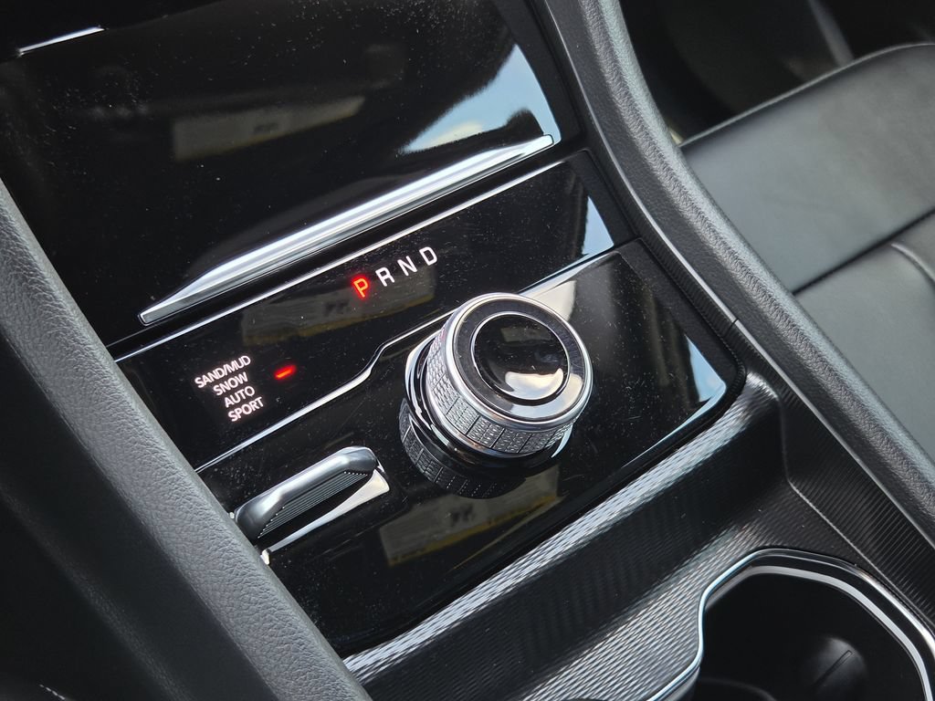 Used 2025 Jeep Grand Cherokee Limited AWD/4WD image 22