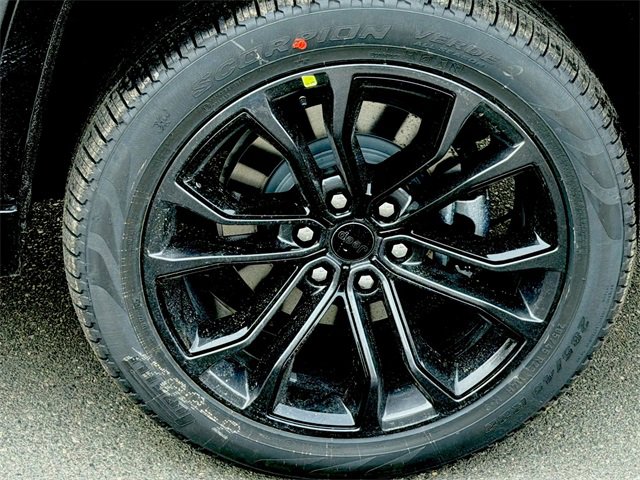 New 2026 Jeep Grand Wagoneer L Summit image 16