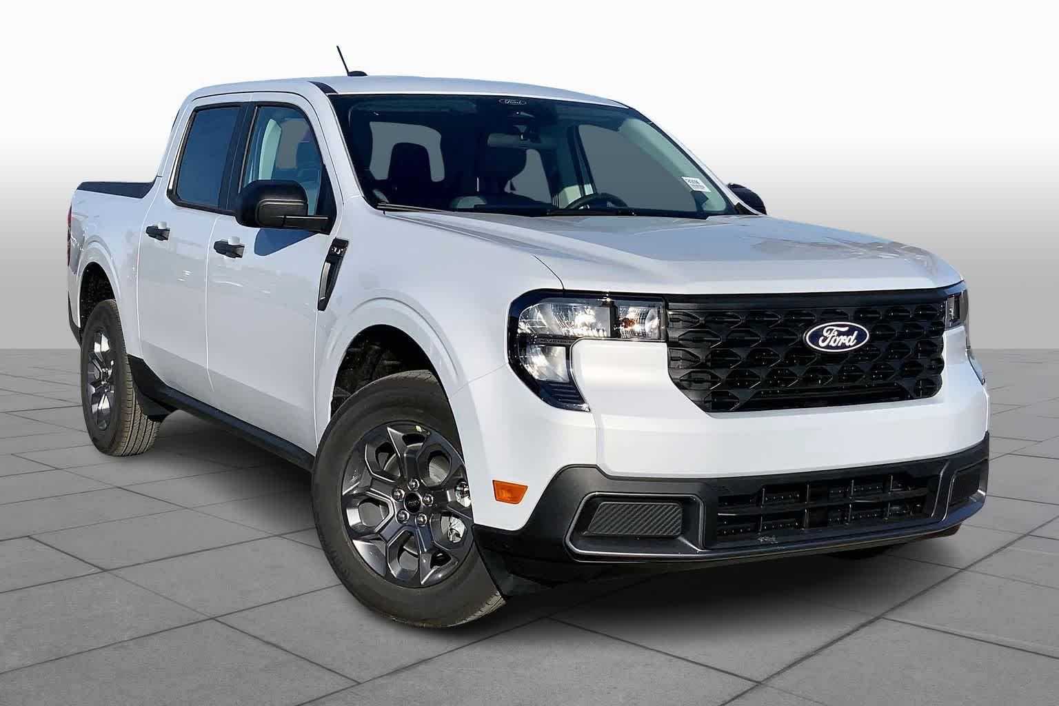 New 2026 Ford Maverick XLT FWD image 2