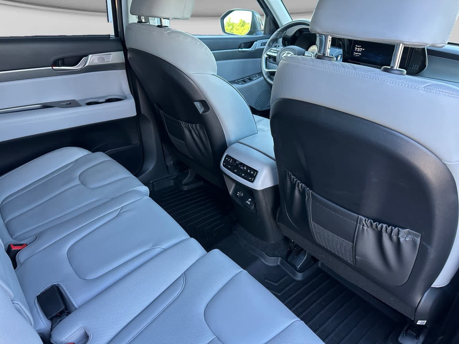 Used 2023 Hyundai Palisade SEL w/ Cargo Package AWD/4WD image 17