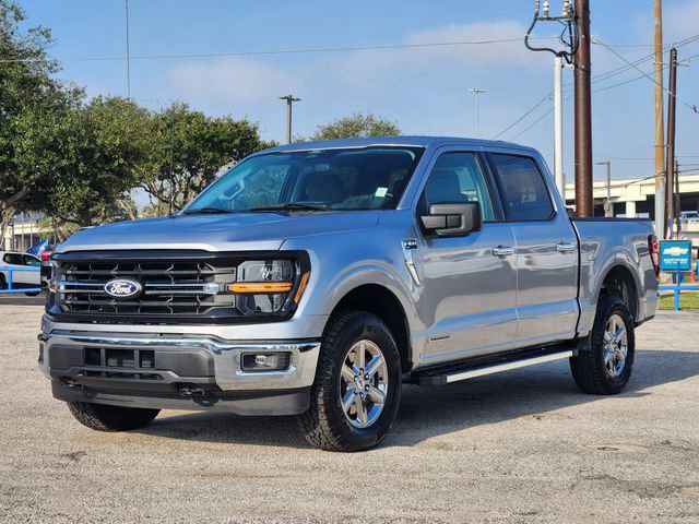 Used 2025 Ford F150 XLT w/ Equipment Group 301A Standard AWD/4WD image 3
