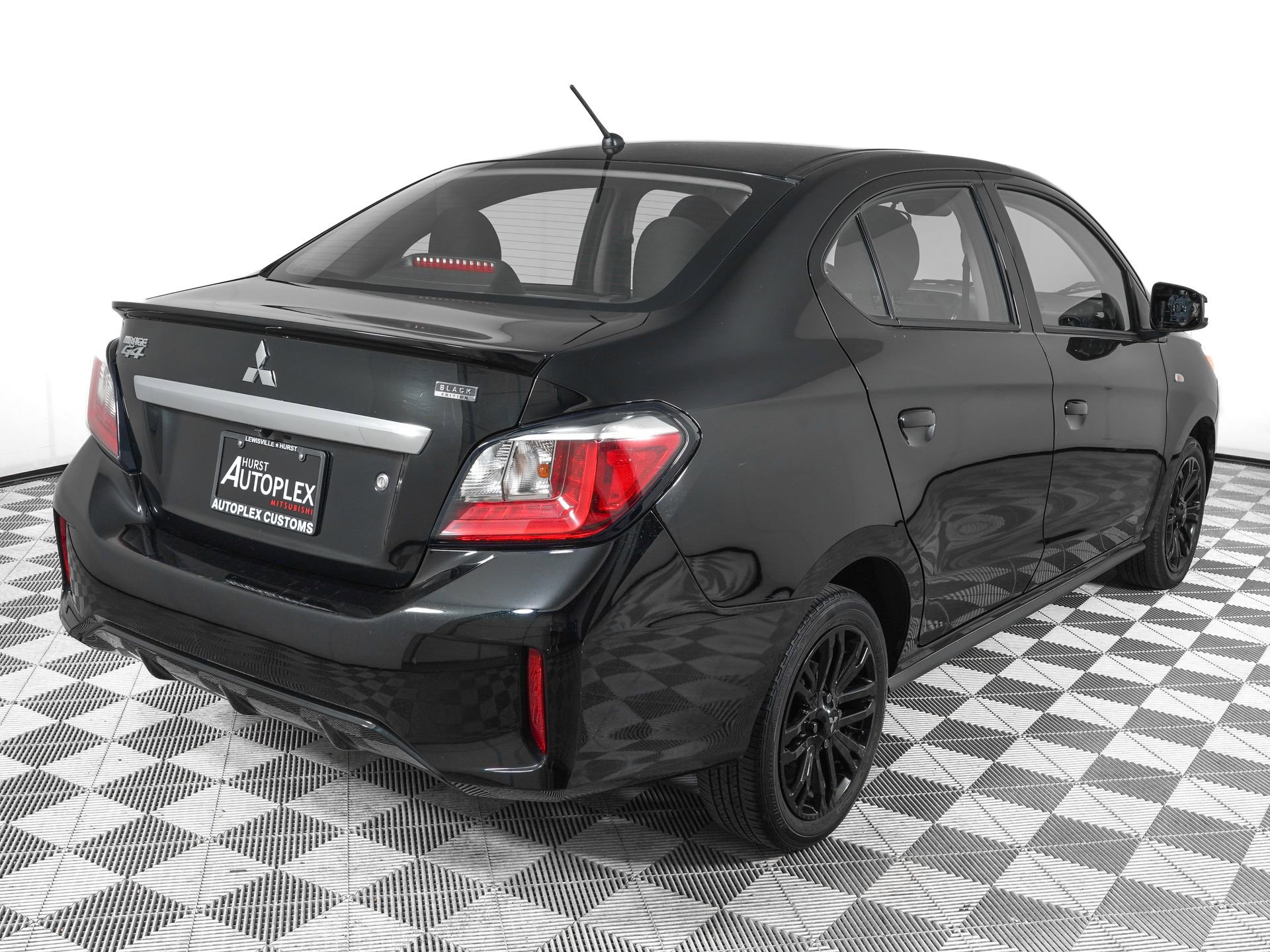 Used 2023 Mitsubishi Mirage G4 Black Edition FWD image 3