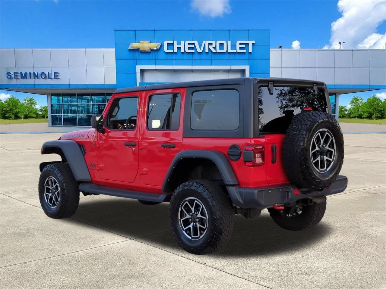 Used 2024 Jeep Wrangler Unlimited Rubicon AWD/4WD image 3