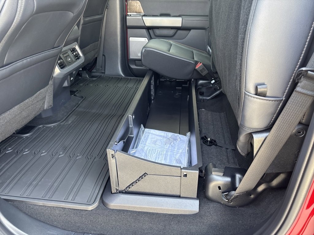 New 2026 Ford F350 Lariat image 35