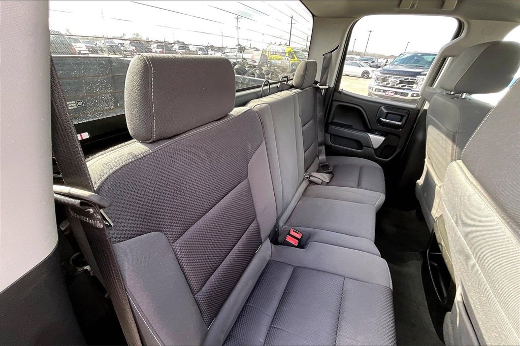 Used 2018 Chevrolet Silverado 1500 LT w/ Redline Edition image 22