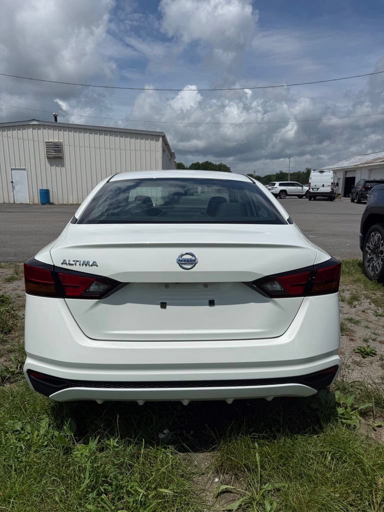 Used 2022 Nissan Altima 2.5 S FWD image 7