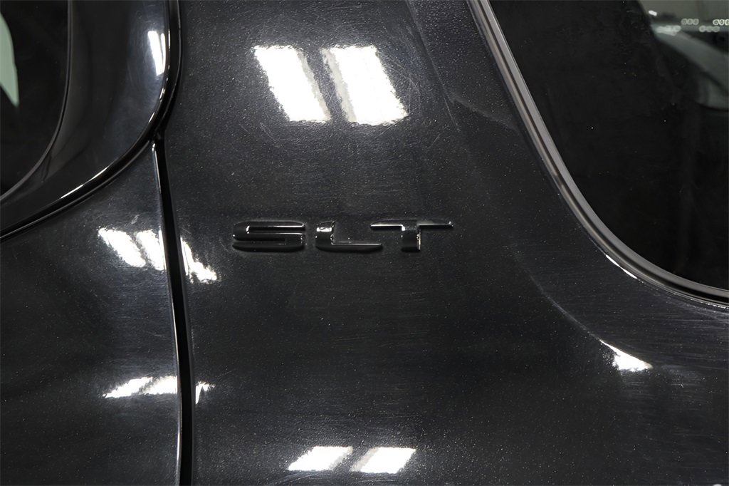 Used 2023 GMC Acadia SLT w/ GMC Pro Grade Package image 38