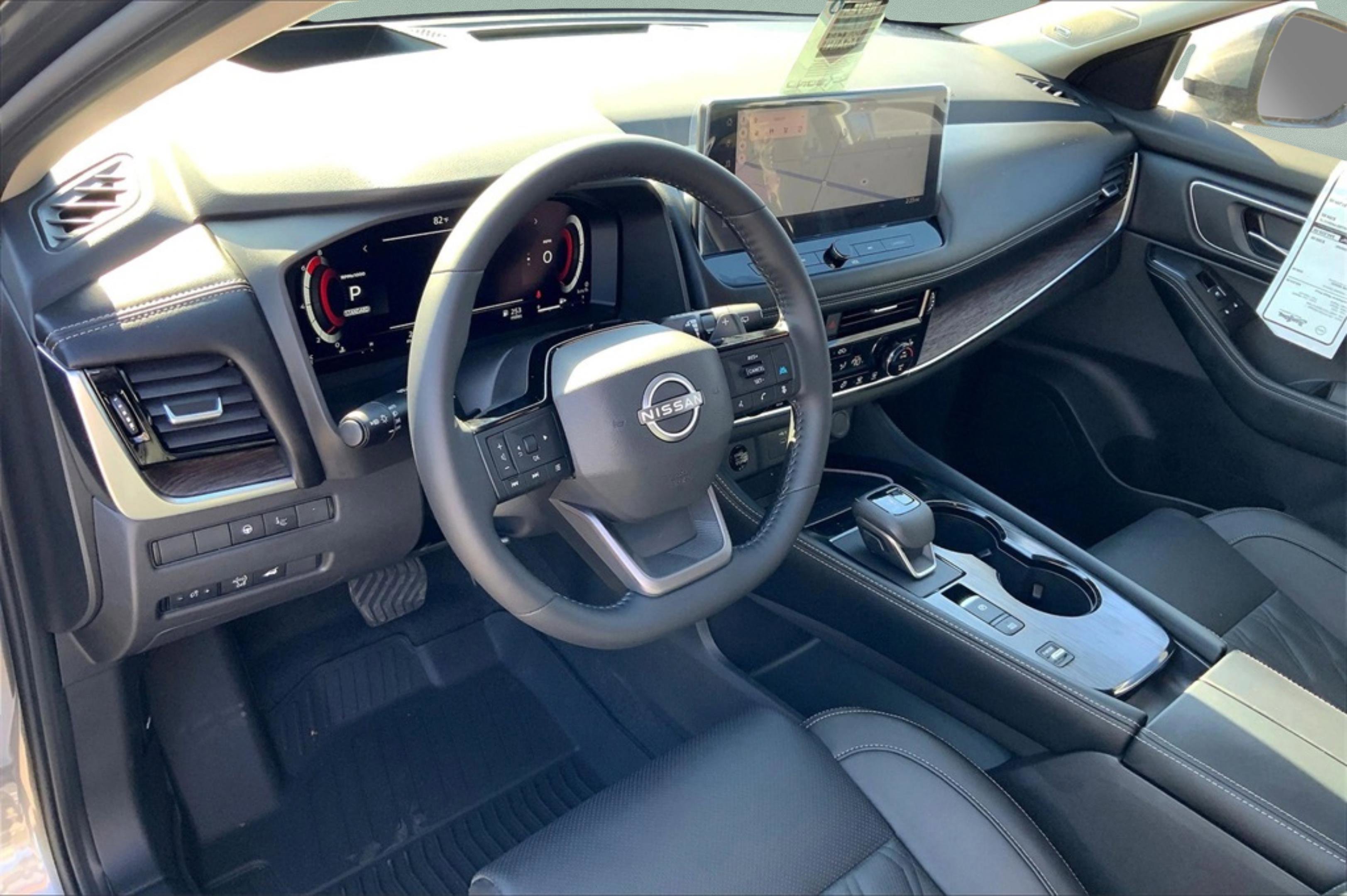 New 2025 Nissan Rogue Platinum w/ Platinum Premium Package image 7